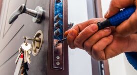 Essential Tips for Hiring a Locksmith